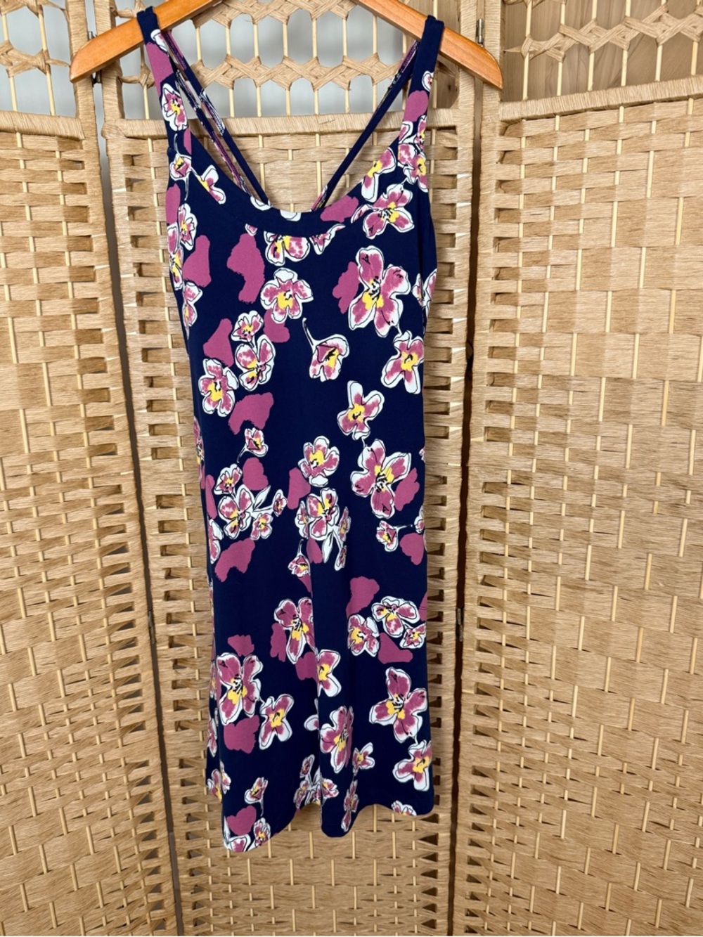 Title Nine Navy Floral Dress With Pockets and Built-In Bra Size Medium